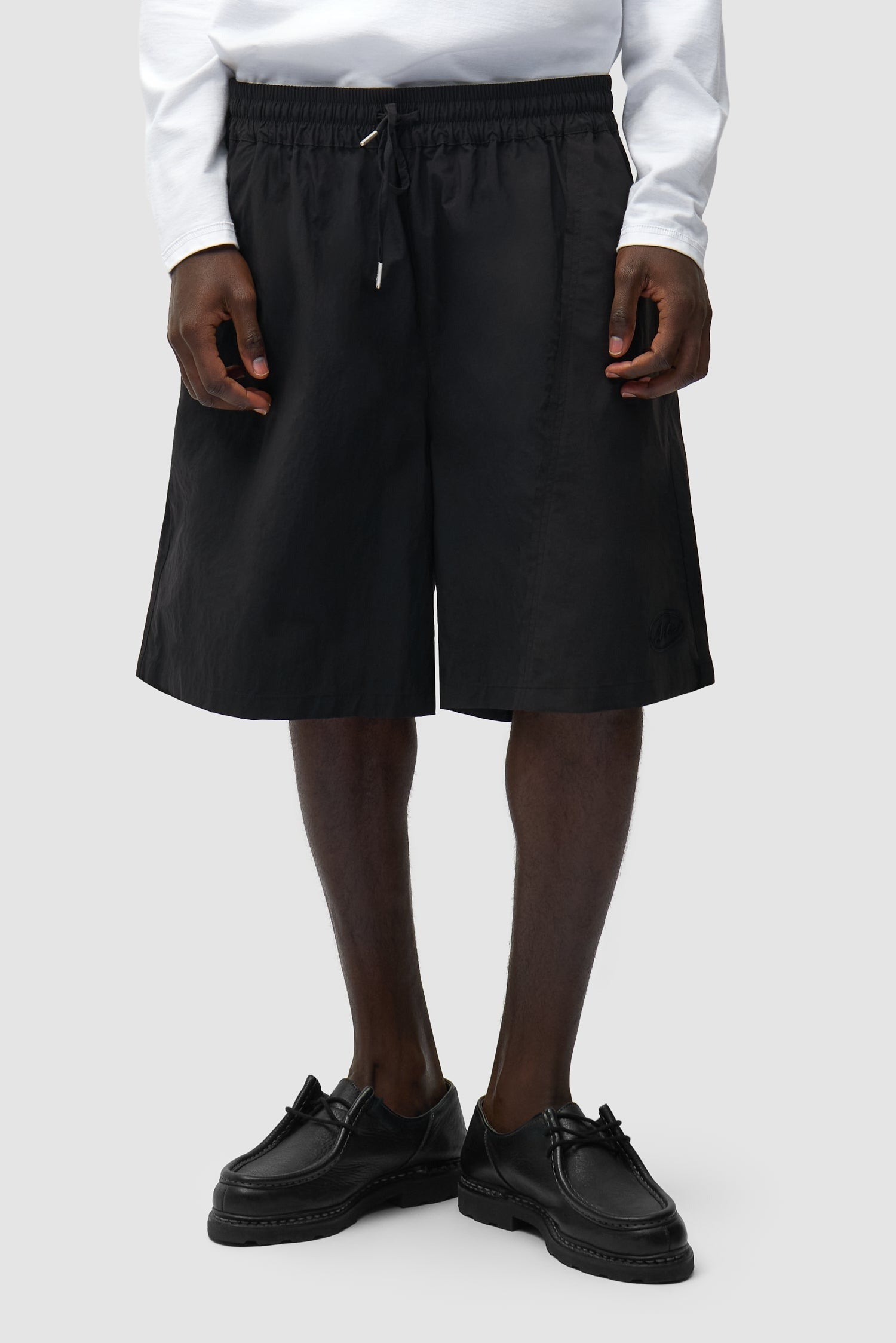 Arte Distorted Shorts Black