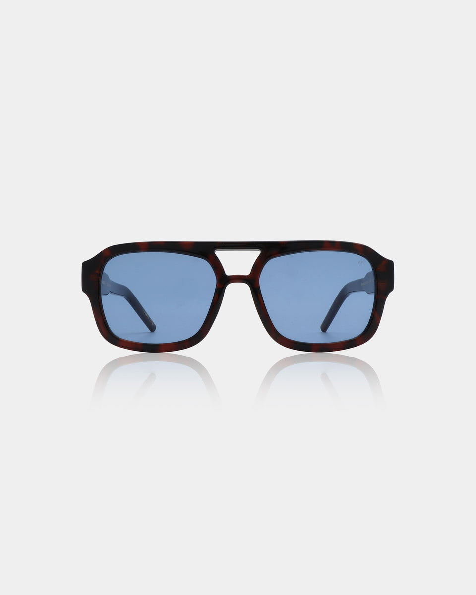 A Kjaerbede Kaya Demi Tortoise Blue Lens